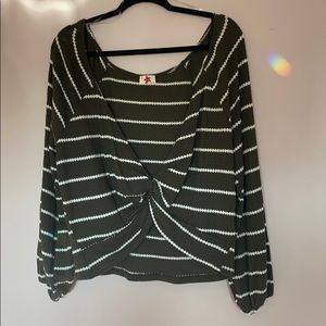 Blue Leopard Cropped Twist Top 2/3